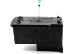 Заправка картриджа Canon CL-441 шприцем.