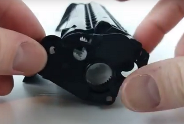 чтобы закрыть крышку