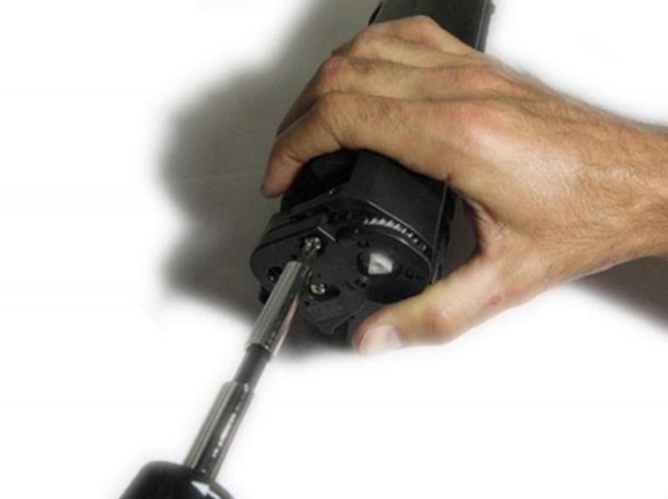 Снятие заглушек шкафа