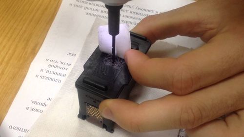 Процесс заправки картриджей Canon